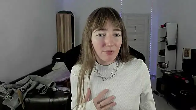 Snapshot of bekkawell chatting on 09-21-25, 05:03 bekkawell online show from 09-21-25, 05:03