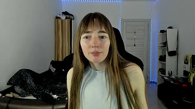 Snapshot of bekkawell chatting on 10-26-25, 02:56 bekkawell online show from 10-26-25, 02:56