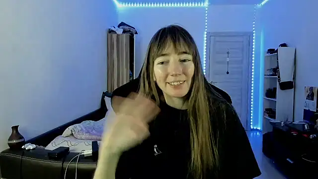 Snapshot of bekkawell chatting on 11-03-25, 03:02 bekkawell online show from 11-03-25, 03:02