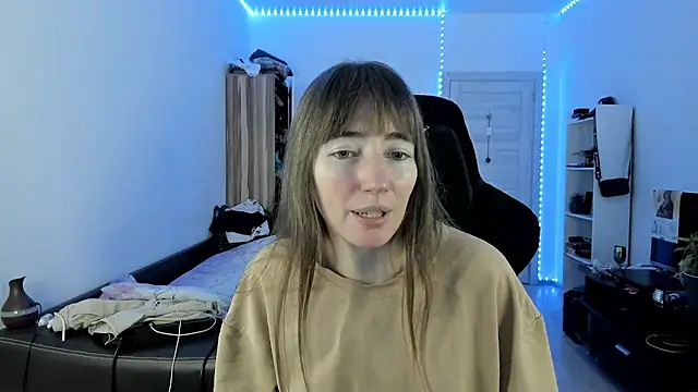 Snapshot of bekkawell chatting on 11-08-25, 03:45 bekkawell online show from 11-08-25, 03:45