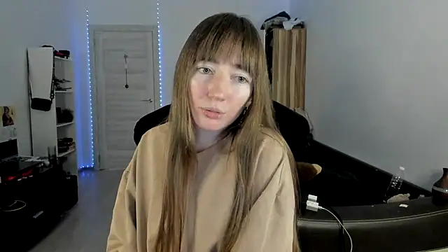 Snapshot of bekkawell chatting on 11-15-25, 02:24 bekkawell online show from 11-15-25, 02:24