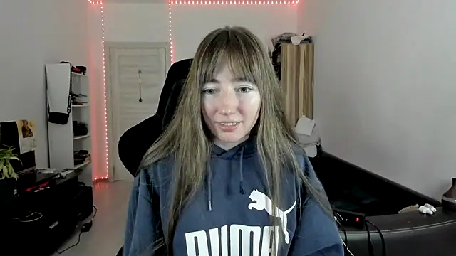 Snapshot of bekkawell chatting on 11-22-25, 12:59 bekkawell online show from 11-22-25, 12:59