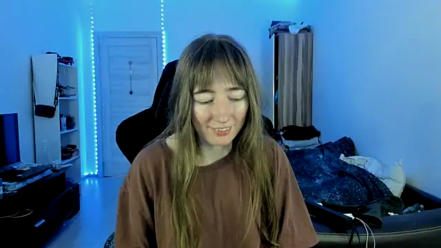 Snapshot of bekkawell chatting on 12-05-25, 02:47 bekkawell online show from 12-05-25, 02:47