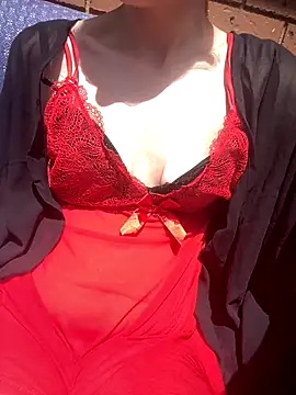 Snapshot of 1Zoey101 chatting on 12-05-25, 03:26 1Zoey101 online show from 12-05-25, 03:26