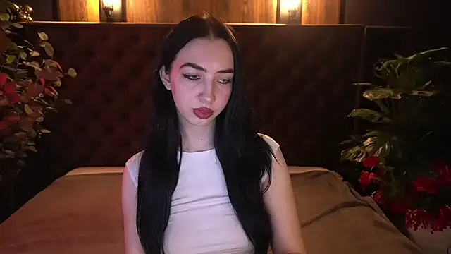 WildKittenX  online show from 04-15-26, 05:47