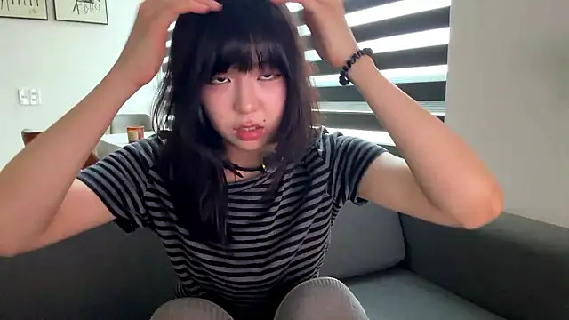 Snapshot of melana_love chatting on 03-19-26, 10:41 melana love online show from 03-19-26, 10:41