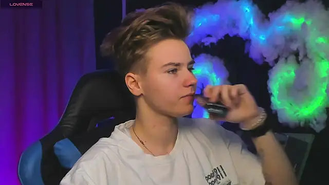 Jean Wilsons online show from 11-25-25, 11:21