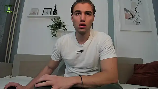 Snapshot of Kyle_Baker chatting on 11-05-25, 06:13 Kyle Baker online show from 11-05-25, 06:13