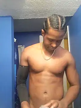 Snapshot of Blac_bunny chatting on 12-18-25, 02:01 Blac bunny online show from 12-18-25, 02:01