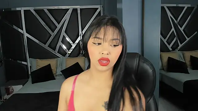 Sienna miller 27 online show from 03-17-25, 11:21