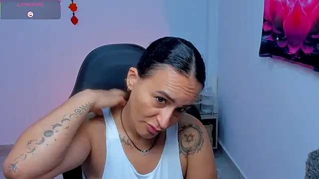 Sara Charmy online show from 05-15-26, 11:06