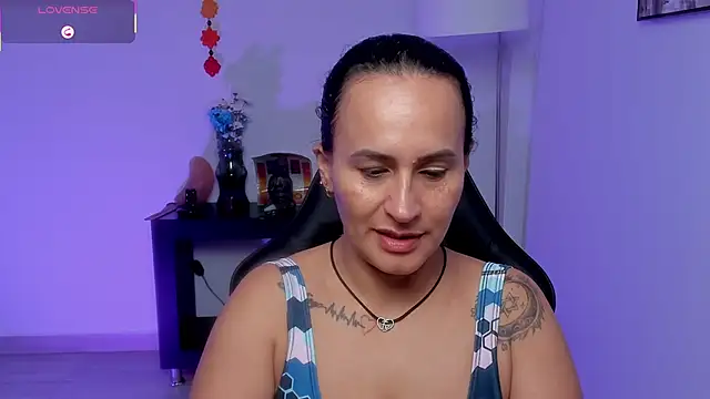 Sara Charmy online show from 06-04-26, 11:05