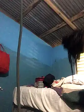 Snapshot of Ladyzee25 chatting on 10-05-25, 01:09 Ladyzee25 online show from 10-05-25, 01:09