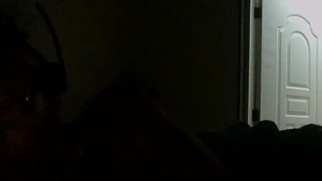 Snapshot of Ladyzee25 chatting on 10-10-25, 07:07 Ladyzee25 online show from 10-10-25, 07:07