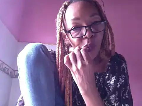 Ladyzee25 online show from 03-09-26, 04:33