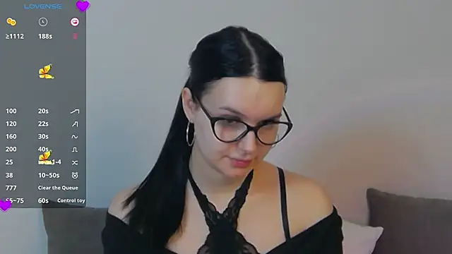 Miss Vic online show from 03-17-25, 07:48