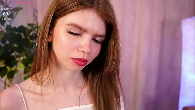 AmityDilley online show from 11-07-25, 04:34