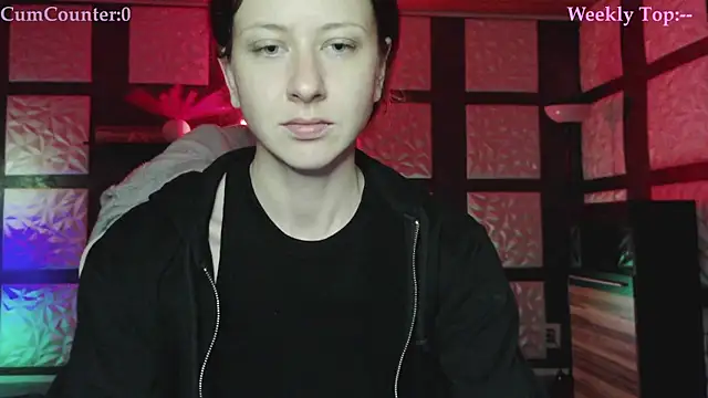 SweetSeraphine online show from 10-21-25, 05:19