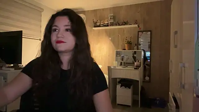 Snapshot of Piolapk chatting on 03-31-26, 01:40 Piolapk online show from 03-31-26, 01:40