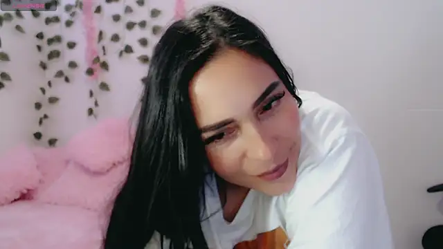 Snapshot of luna_lgomez_ chatting on 03-06-25, 02:29 luna lgomez online show from 03-06-25, 02:29