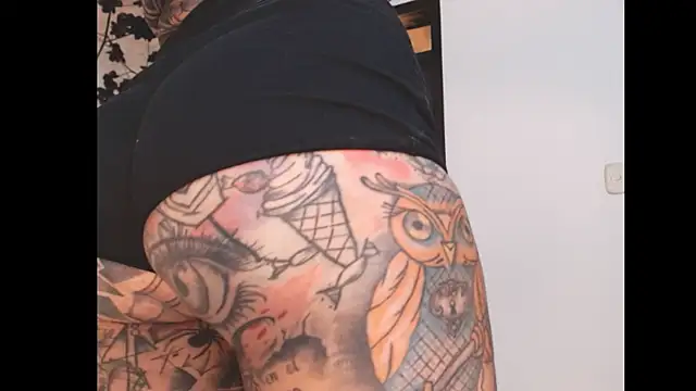 Snapshot of Sara_Valkyri chatting on 03-09-25, 12:10 Sara Valkyri online show from 03-09-25, 12:10