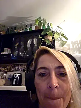 Sara Valkyri online show from 09-13-25, 11:37