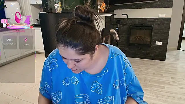 Layla- online show from 03-04-26, 12:11