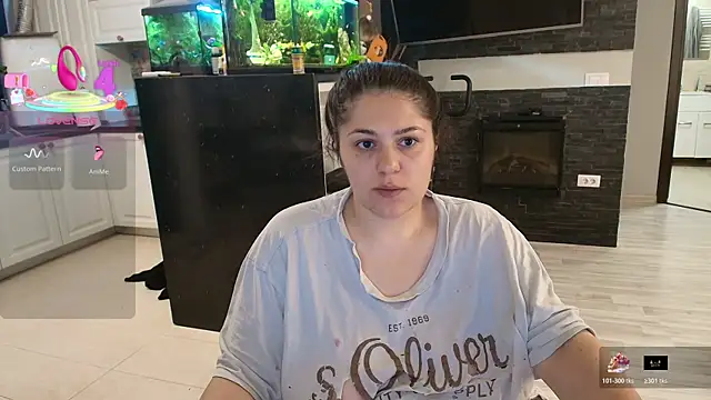Layla- online show from 05-16-26, 12:37