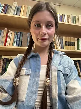 Snapshot of melicious_ chatting on 01-08-26, 06:05 melicious online show from 01-08-26, 06:05