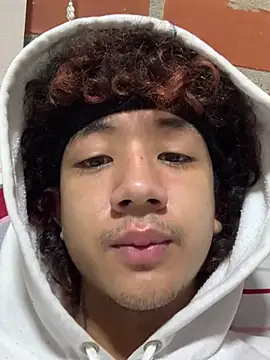 Snapshot of chillcol chatting on 03-15-25, 09:41 chillcol online show from 03-15-25, 09:41