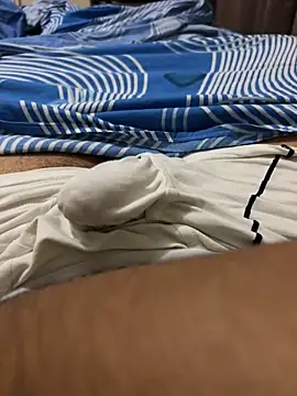 yeezy2819 online show from 03-12-25, 05:13