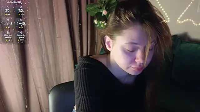 meow mellie online show from 11-16-25, 07:47