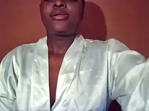 Snapshot of sexyhips2001 chatting on 09-14-25, 11:37 sexyhips2001 online show from 09-14-25, 11:37