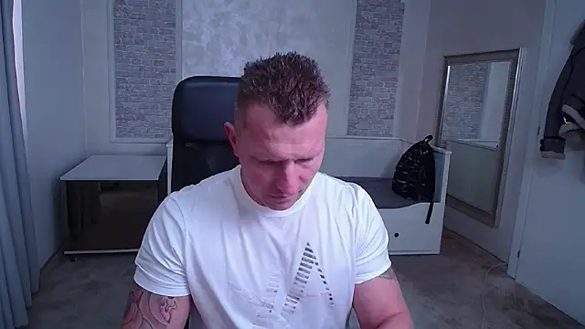 RomeoMalcolm online show from 03-21-25, 05:11