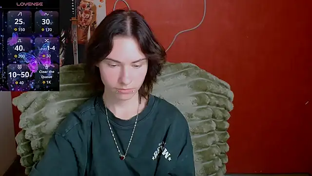 Snapshot of Fiona_Night chatting on 05-18-26, 11:38 Fiona Night online show from 05-18-26, 11:38