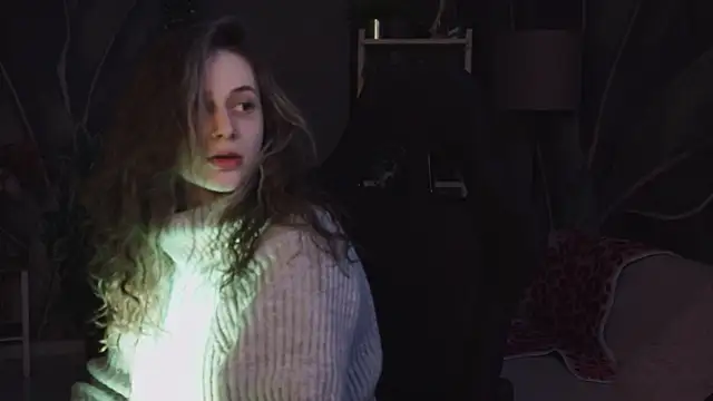 Snapshot of OliviaMcClean chatting on 02-13-26, 02:07 OliviaMcClean online show from 02-13-26, 02:07