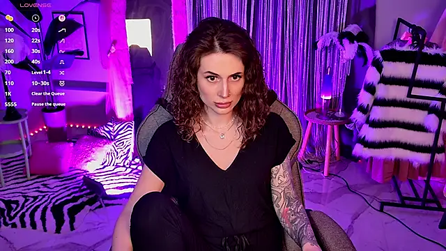 OliviaMcClean online show from 06-05-26, 04:45