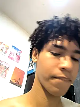 Snapshot of Thony444 chatting on 03-17-25, 12:19 Thony444 online show from 03-17-25, 12:19