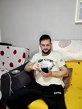 Snapshot of iurinicola chatting on 01-18-26, 10:57 iurinicola online show from 01-18-26, 10:57