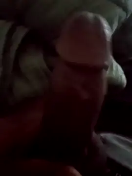 Snapshot of Mouththisbigdick chatting on 10-22-25, 07:46 Mouththisbigdick online show from 10-22-25, 07:46