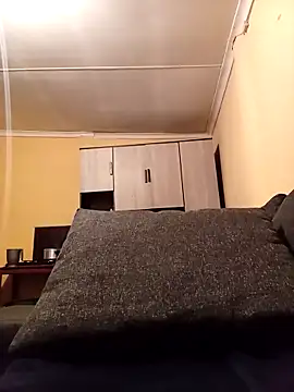 JuicyMilkyTizzy online show from 11-02-25, 07:27