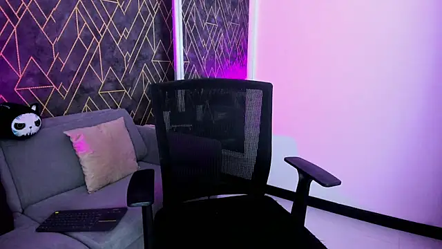 Tahara Romanov online show from 11-11-25, 03:56