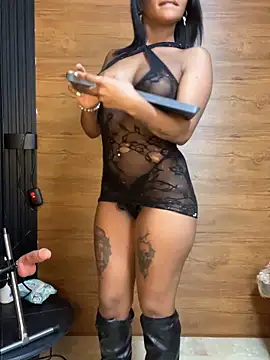 Snapshot of PinkyMoon chatting on 02-19-26, 05:58 PinkyMoon online show from 02-19-26, 05:58