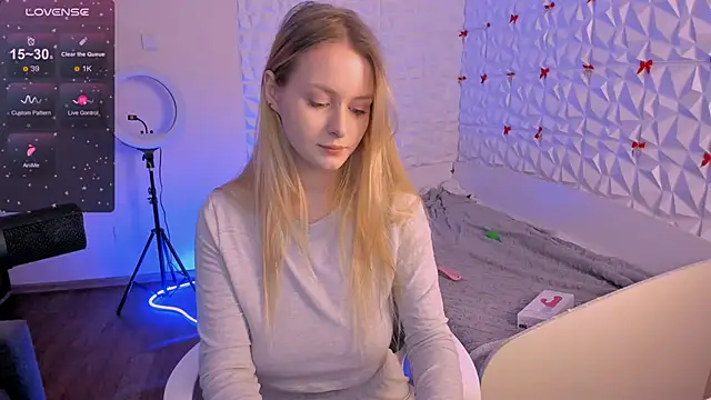 Beatrice 7 online show from 04-19-26, 12:15