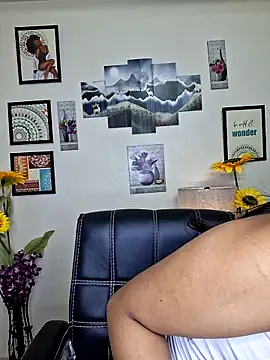 Noor-Bold online show from 12-14-25, 04:40