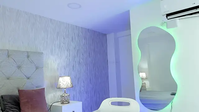 Snapshot of Maria_Angel01_ chatting on 03-07-25, 06:13 Maria Angel01 online show from 03-07-25, 06:13