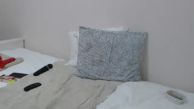 Snapshot of Melody73 chatting on 10-07-25, 05:48 Melody73 online show from 10-07-25, 05:48