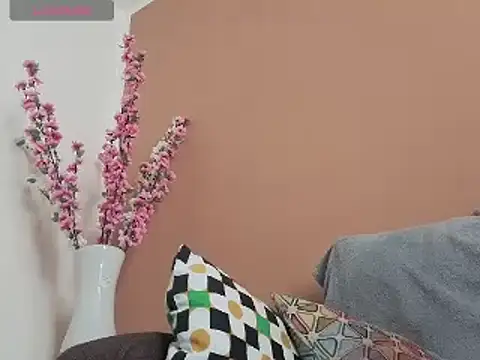 Snapshot of Melody73 chatting on 11-21-25, 10:58 Melody73 online show from 11-21-25, 10:58