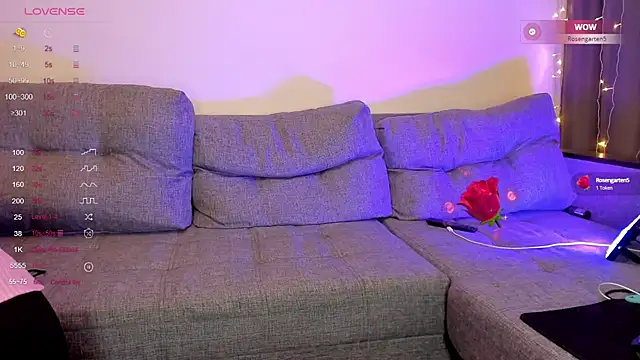 dinky  emily online show from 03-13-25, 02:33