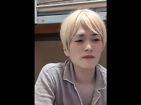 Snapshot of mgnhiroyuki chatting on 06-07-26, 05:33 mgnhiroyuki online show from 06-07-26, 05:33